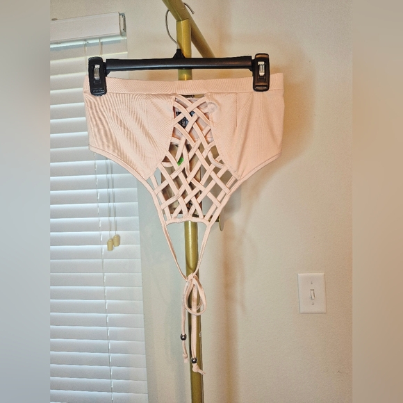 POL Other - POL Lace-Up Bra‎ in Soft Pink